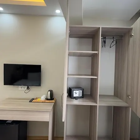 Lions Boutique Hotel