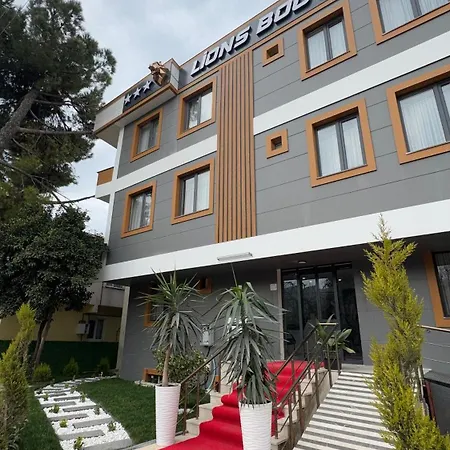Lions Boutique Hotel 3*